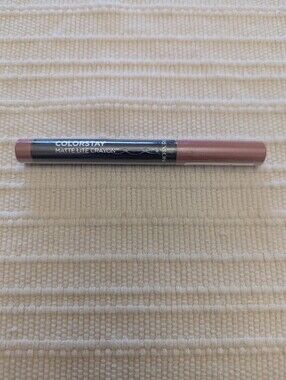 Revlon ColorStay Matte Lite Crayon Lipstick - Nude Rose